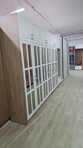 Executam mobilier la comanda,